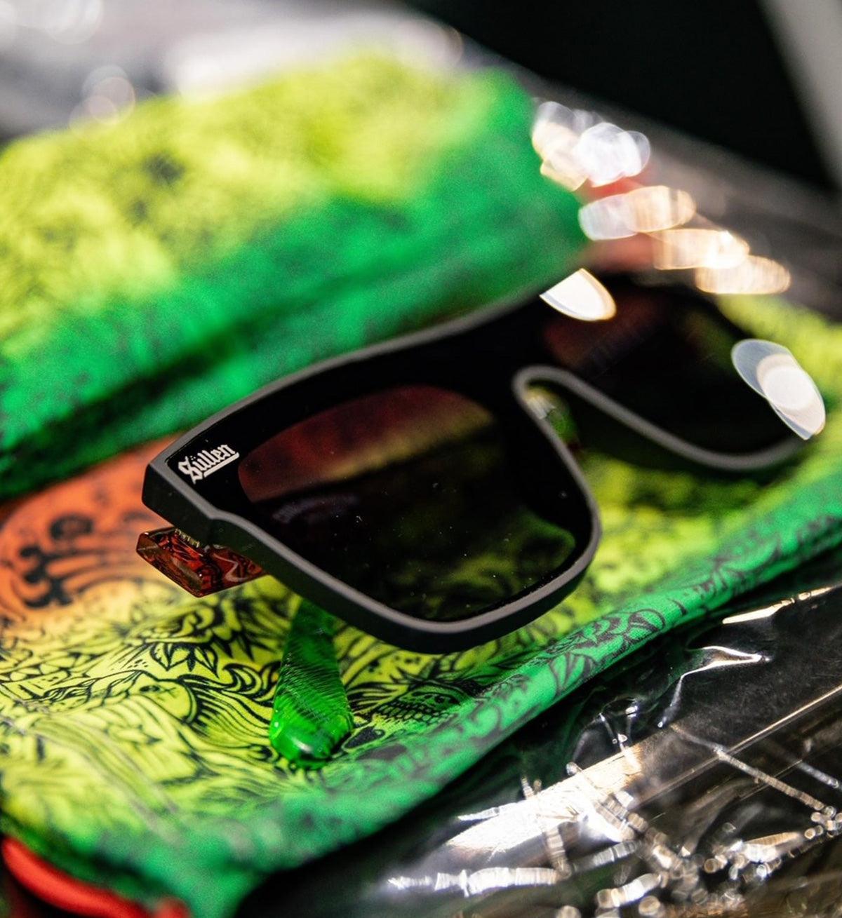 Cholohaflys Sunglasses - Matte Black/Smoke